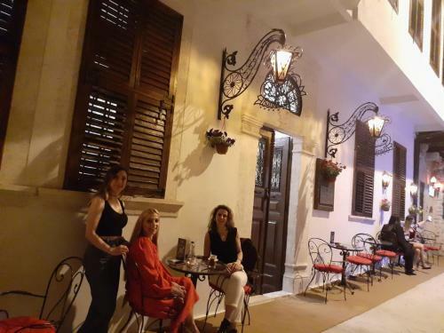 Hotel Ranjous Otel