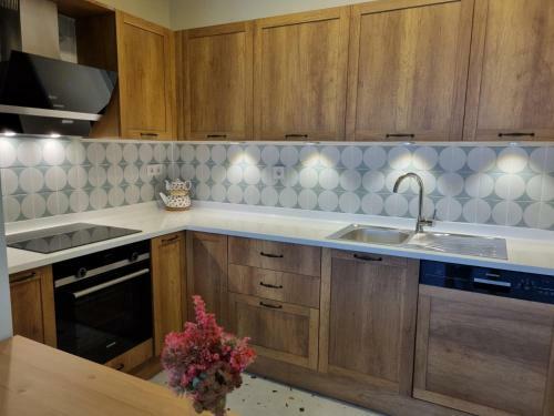 Gokcen Apartman?