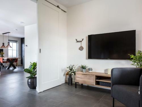 Beautiful, Luxury Villa With Sauna, On Tjeukemeer