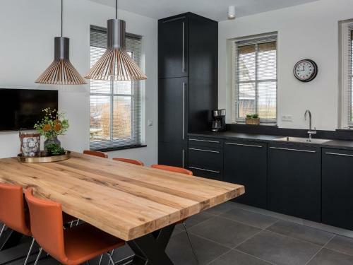 Beautiful, Luxury Villa With Sauna, On Tjeukemeer