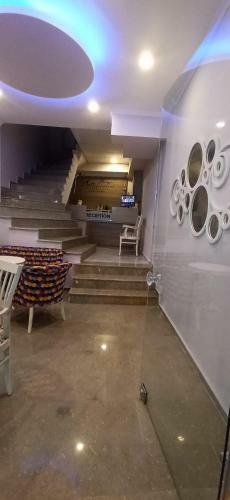 Albergue Moonlight (ay I?i?i )