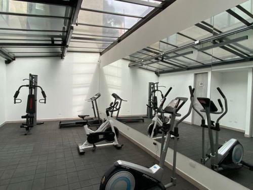 Apartamento Lujoso Apto de 2 Hab Con Balc�n