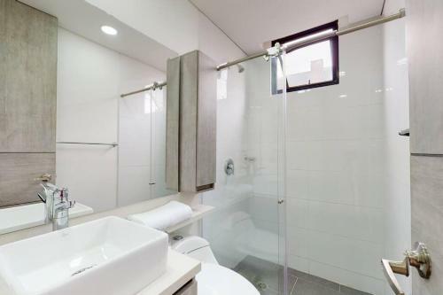 Apartamento Lujoso Apto de 2 Hab Con Balc�n