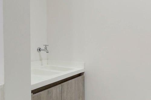 Apartamento Lujoso Apto de 2 Hab Con Balc�n