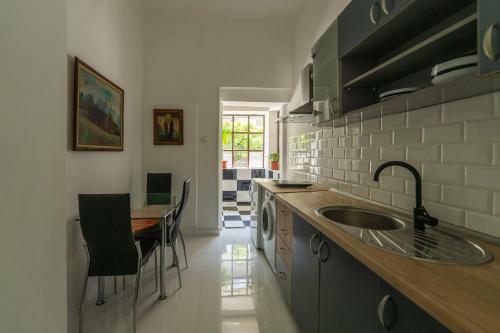Sleep Hostel