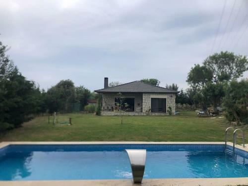 Villa Private Stone House With Swimming Pool And 2000 Sq Yard