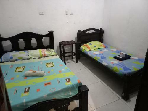 Hostal #10-33