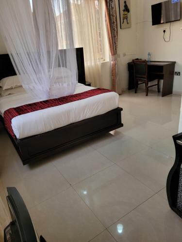 Glory Summit Hotel