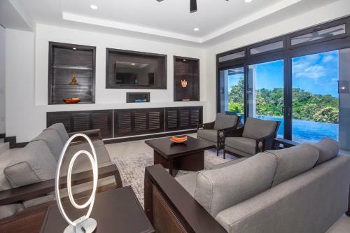 Ocean Pearl Home