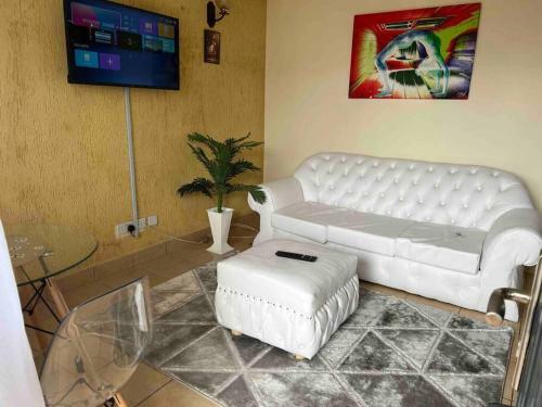 Apartamento Johari Suites Westlands School Lane