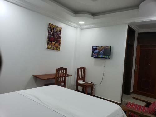 Hostal Cwt Building