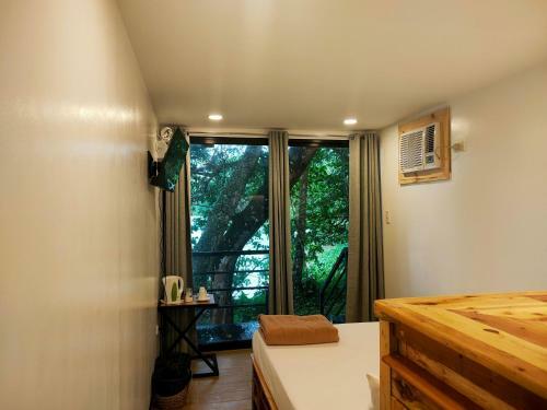 Kaliraya Surf Kamp By Eco Hotel Laguna