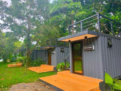 Kaliraya Surf Kamp By Eco Hotel Laguna