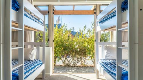 Morrows Mead - Sleeps 8 - Spa Pool - Close To Lake - Lake Views