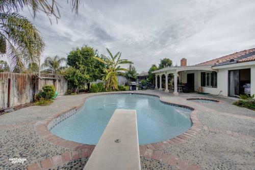 Villa Cozy Hygge Home Centrally Located 2 King Beds
