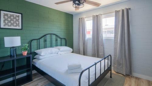 Wanderjaunt - Cozy 2br Apartment In Scottsdale