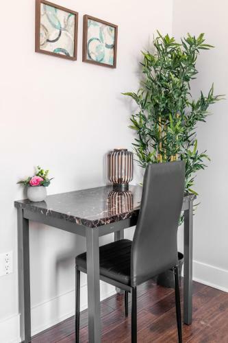 Upscale 2br With King Bed - Boutique Apartment - Prime Location