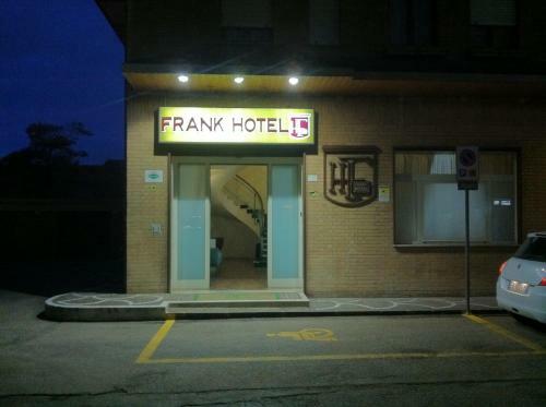 Frank Hotel