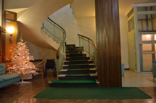 Frank Hotel