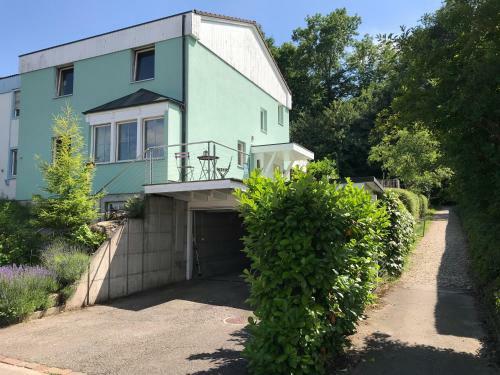 Hostal Charmante Waldrandidylle