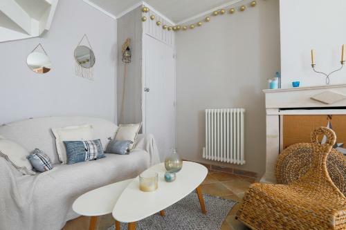 Maison de Village Casserone Pour 4 Personnes