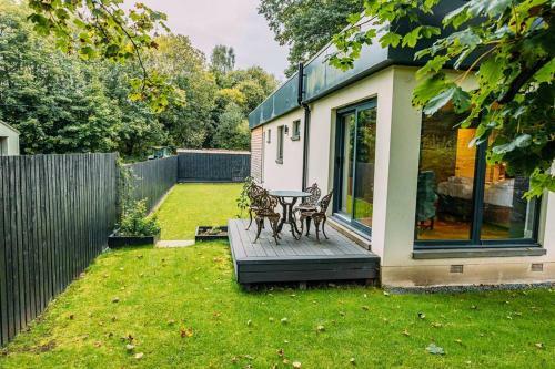 Stylish Loch Lomond Lodge In Perfect Location