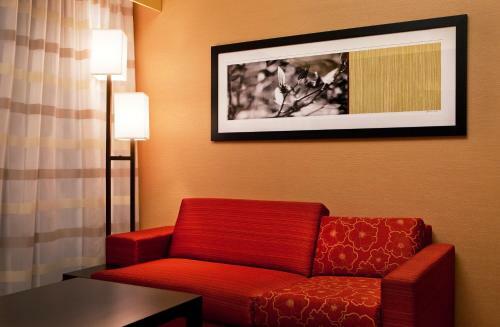 Hotel Courtyard By Marriott Syracuse Downtown At Armory Square