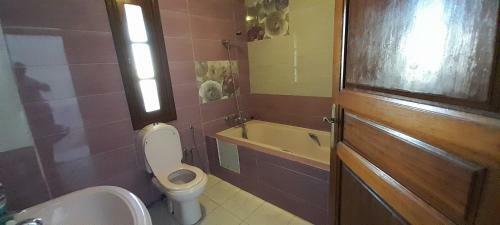 Hostal Villa Razoli Spacieuse Calme Et Familiale