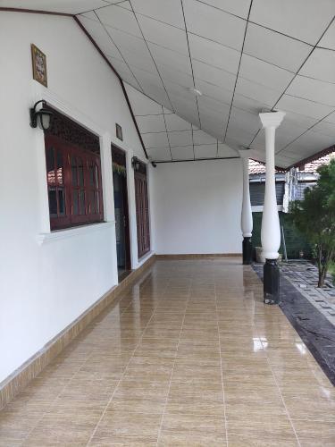 Hostal Nivashri Nivasam
