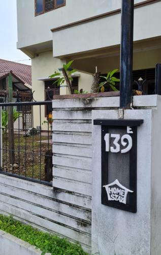 Hostal Acirasa Homestay Medan