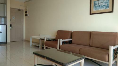 Hotel Oyo Home 90533 Nomadic Town Condo