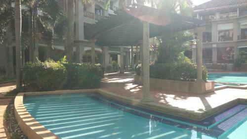 Hotel Oyo Home 90533 Nomadic Town Condo
