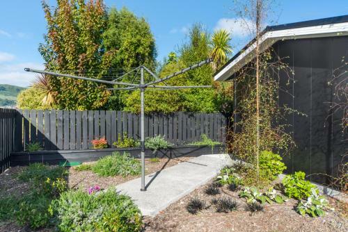 Oasis On Okaia - Kinloch Holiday Home