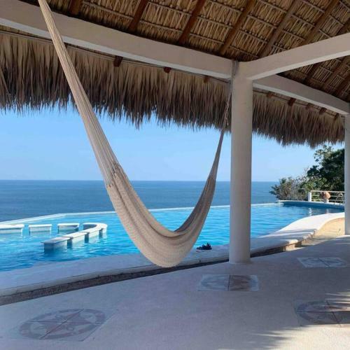 Private Cliff Side Villa With Endless Ocean Views