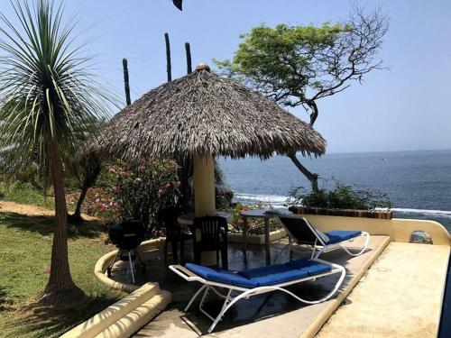 Infinity Pool With Spectacular Views Of The Pacific Ocean