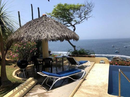 Infinity Pool With Spectacular Views Of The Pacific Ocean