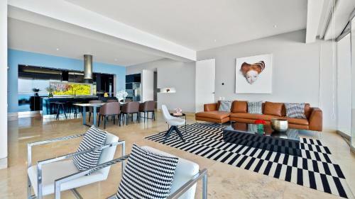 1002 Avalon 1002 Top View Amp Private Pool 10th Flr