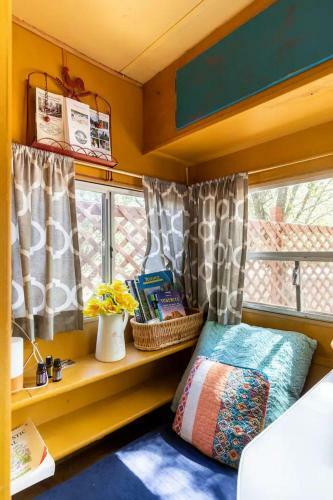 The Chick Inn - Eco-friendly Glamping