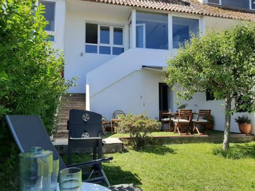 Chalet En El Centro de Baiona Con Vistas Y Piscina