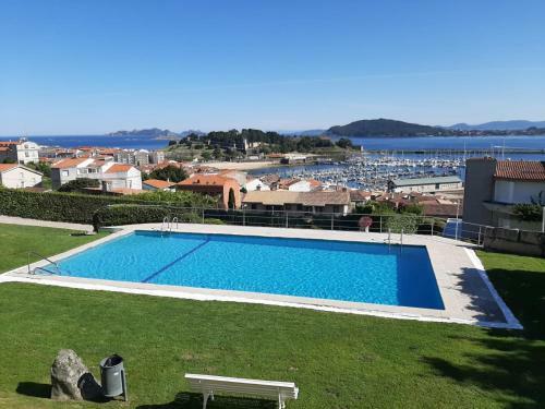 Chalet En El Centro de Baiona Con Vistas Y Piscina