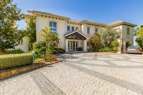 Marbella Villa View 5 Bedrooms