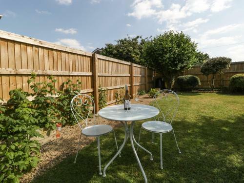 16 Mythern Meadow