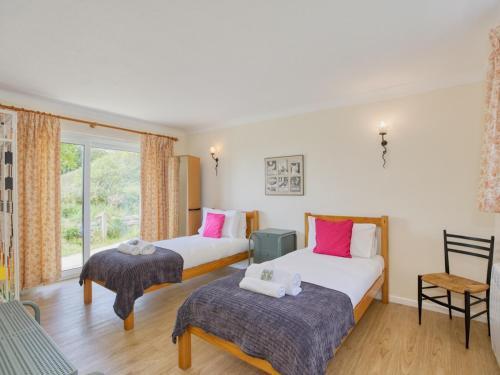 Pass The Keys Wonderful 3-bed Home With Breathtaking Views