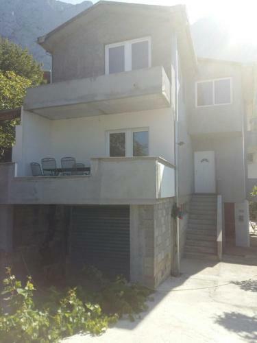 Apartments Elena