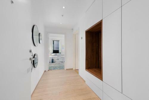 Stayplus Dnb Apartment With Balcony