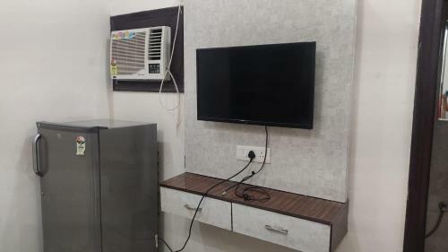 Singh Premium Apartments Near Medanta Medicity