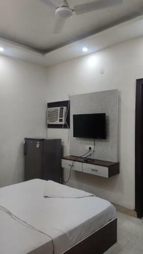 Singh Premium Apartments Near Medanta Medicity