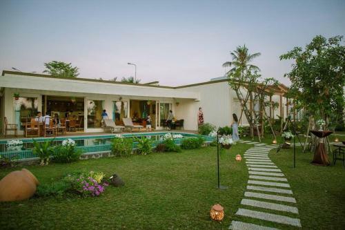 4 Bedrooms Luxury Riverside Villa Overwatch The Sunset