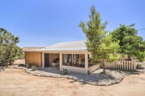 Lovely Morongo Valley Homestead With Mtn Views
