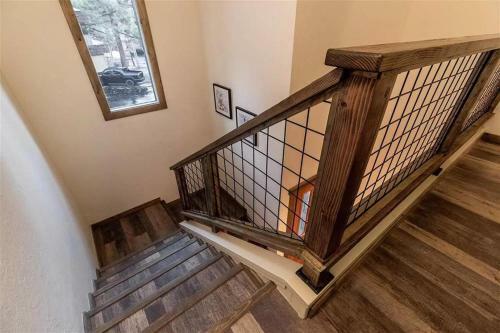 #487 - Newly Remodeled Mammoth Condo - Spa & Pool